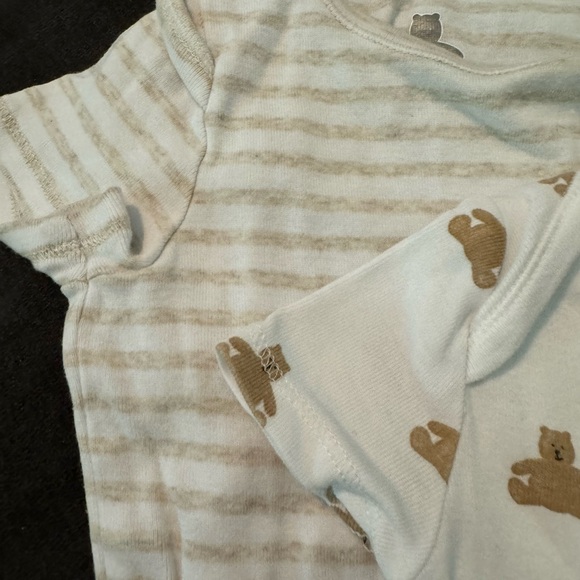 Baby Gap onesies-tan & white, 6-12 months-worn once - Picture 3 of 4